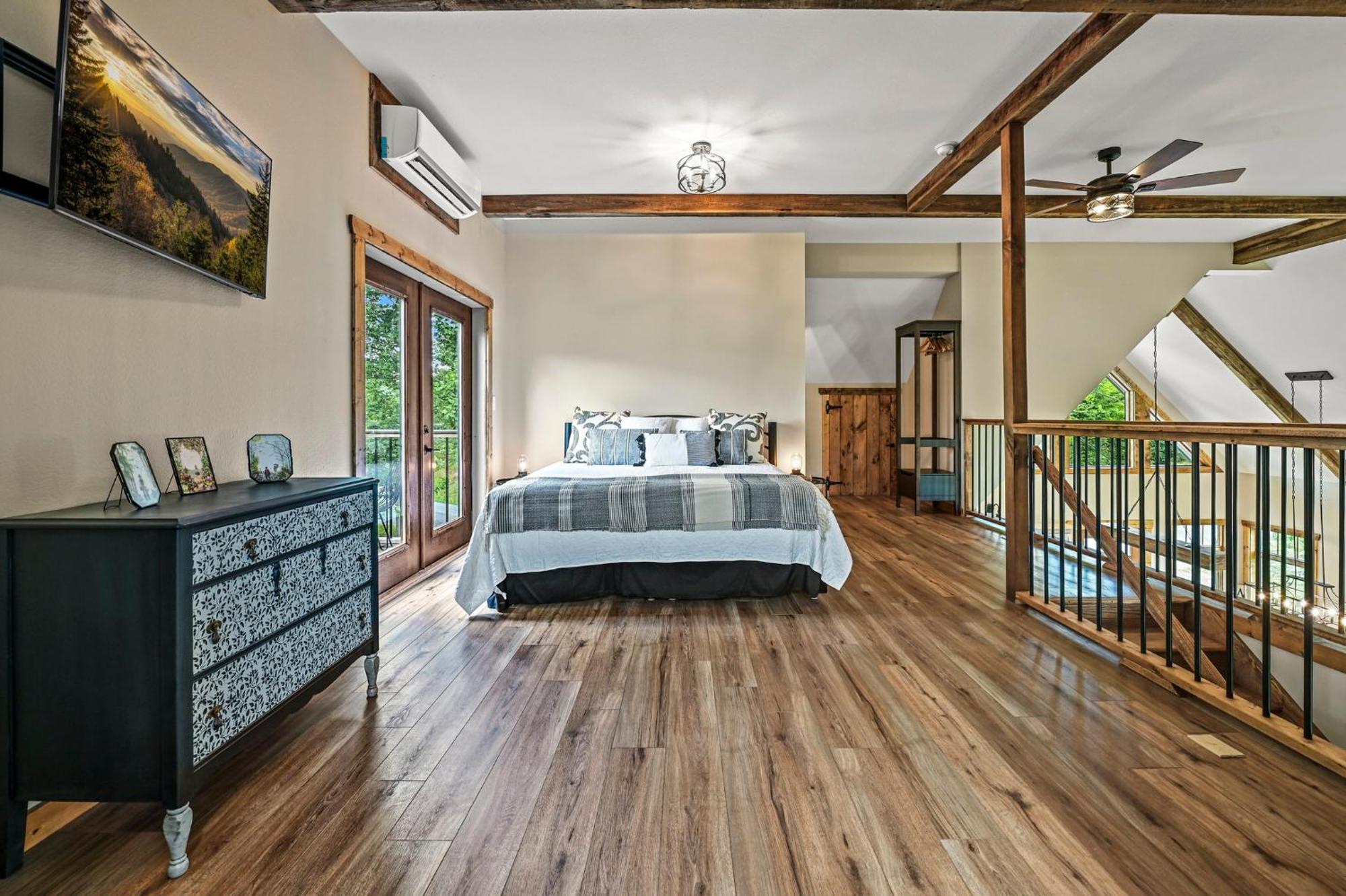 Mountain Soul By Stony Brook Cabins แกตลิงเบิร์ก ภายนอก รูปภาพ